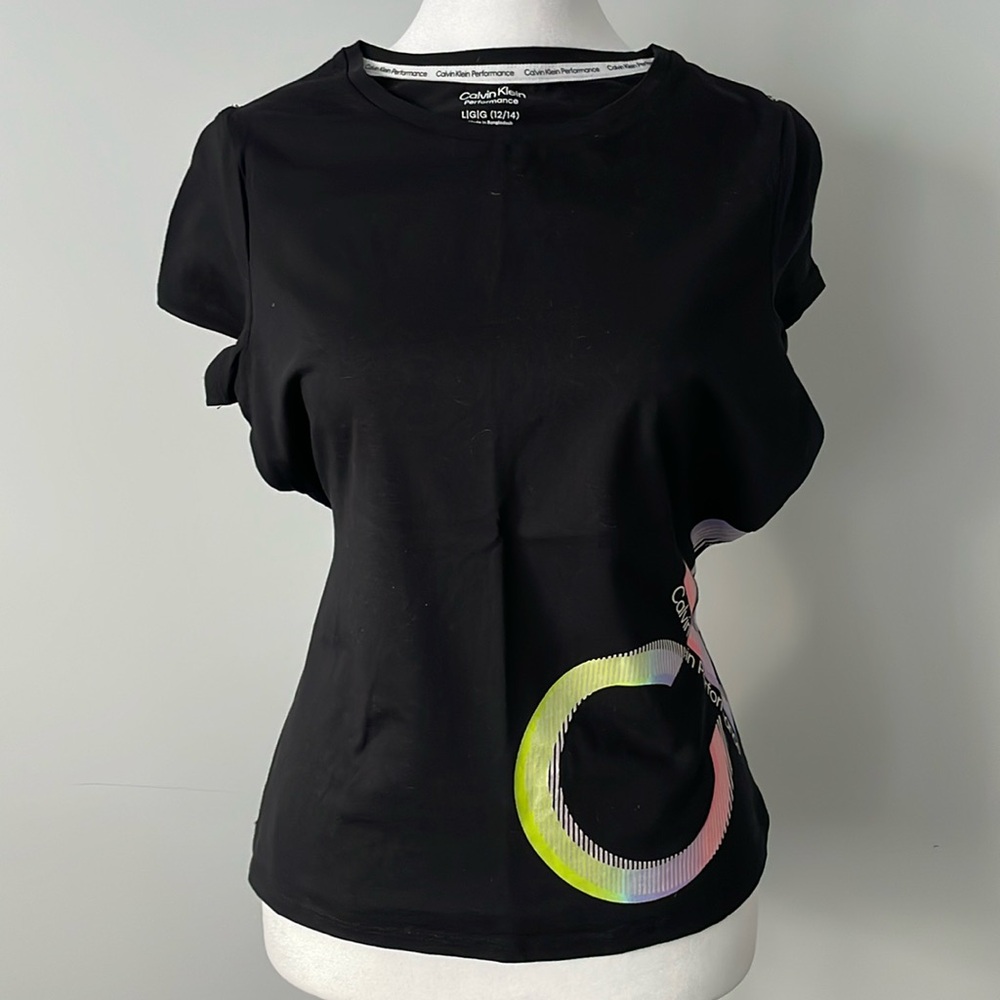Calvin Klein girls t-shirt